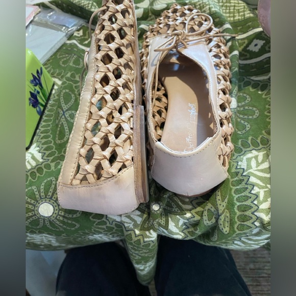 Jeffrey Campbell Leather Open Weave Tie Shoes.  Size 8US, 39EU.  EUC. Neutral - Picture 7 of 13